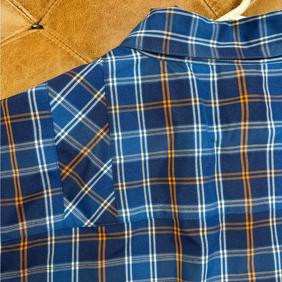 Trek / Bontrager XXL button up top. - Picture 3 of 6